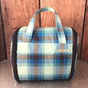 Dakine Medium Size Plaid Blue Travel Bathroom Bag